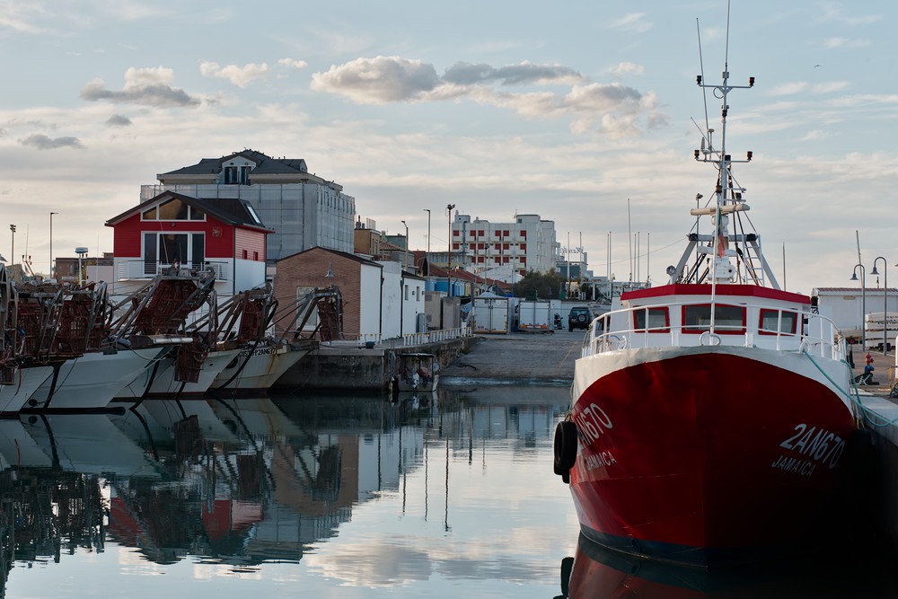 Red boat