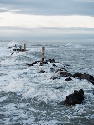 Sea rocks and waves